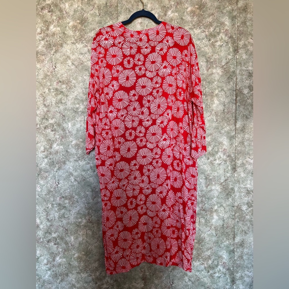 Red Floral Kimono Wrap LOFT - Picture 5 of 5